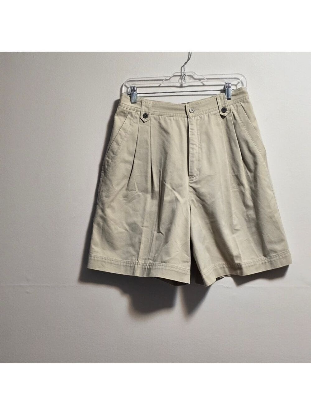 Vintage Classic Tan High Waisted Pleated Shorts Size 12